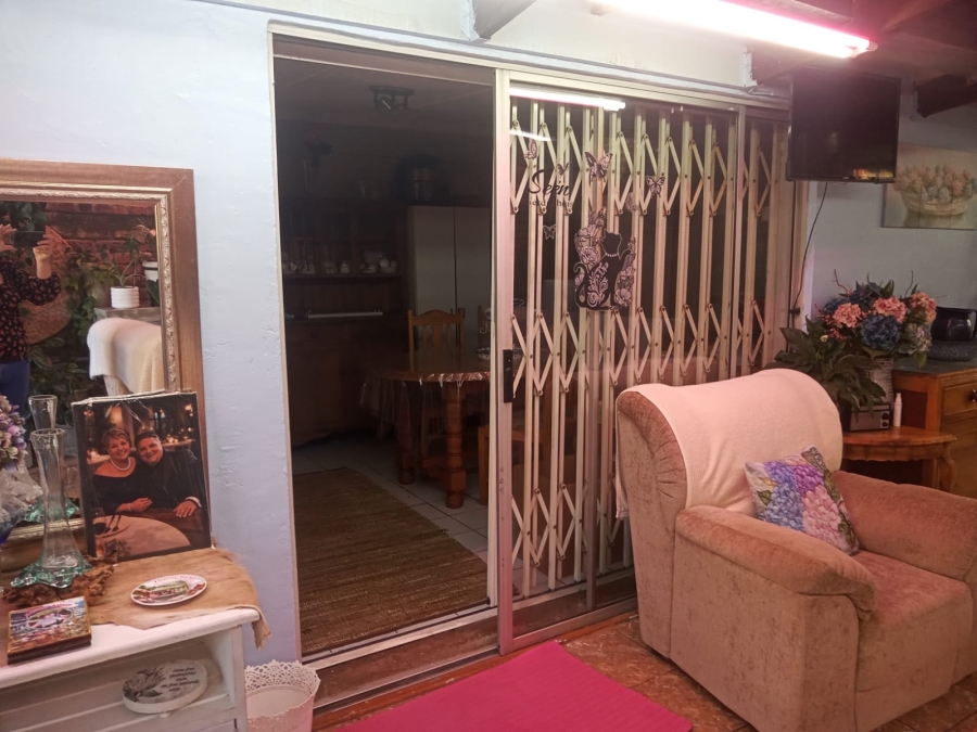 3 Bedroom Property for Sale in Van Riebeeck Hoogte Eastern Cape